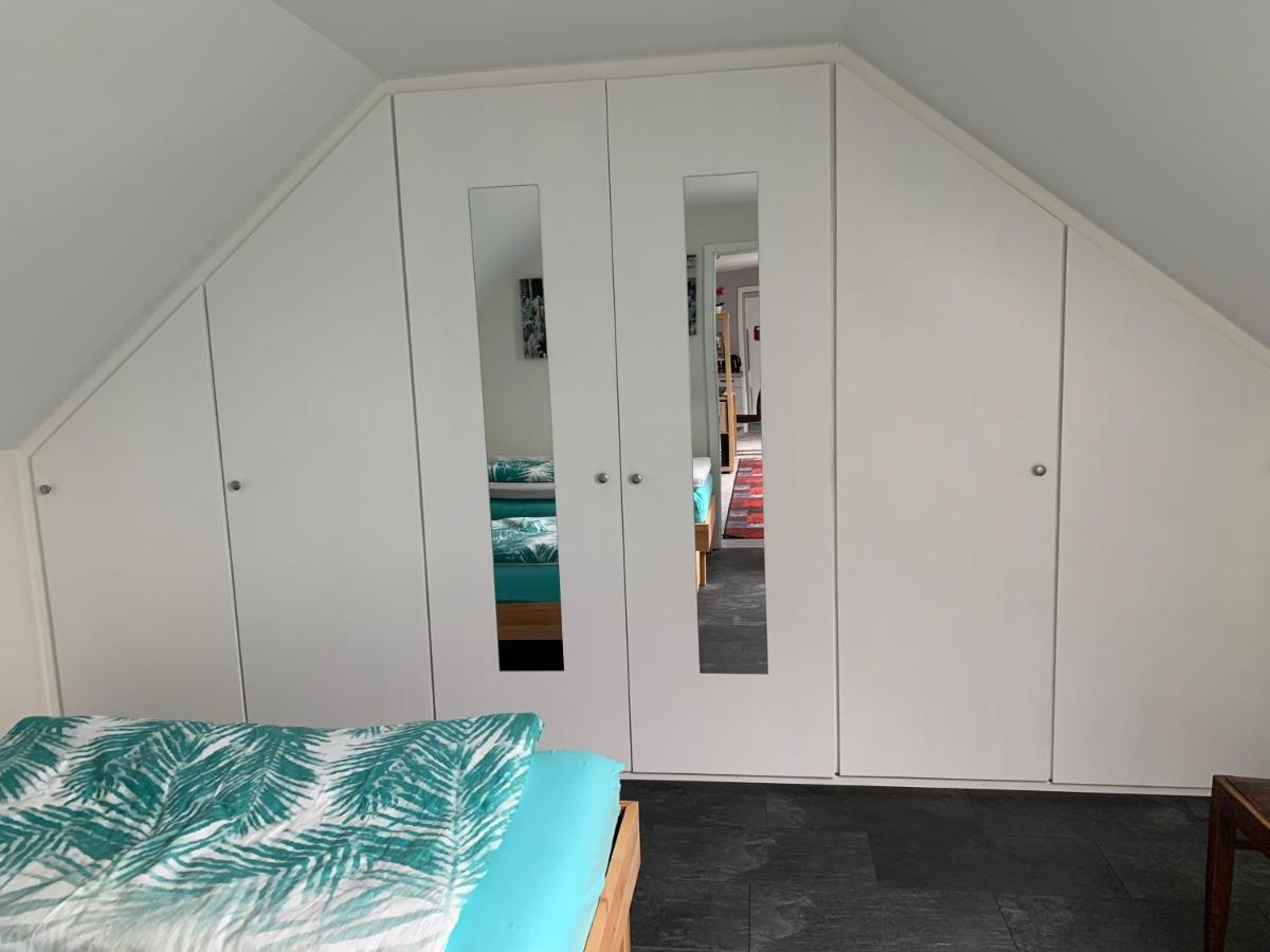 Ferienwohnung Sunny - Moderne Ferienwohnung Im Gruenen In Saarbruecken-West Saarbrücken Exterior foto